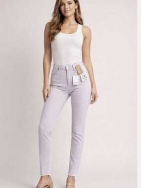 Kensie- Vintage Luxe- Lilac High Rise Skinny Jeans - Size 12/31